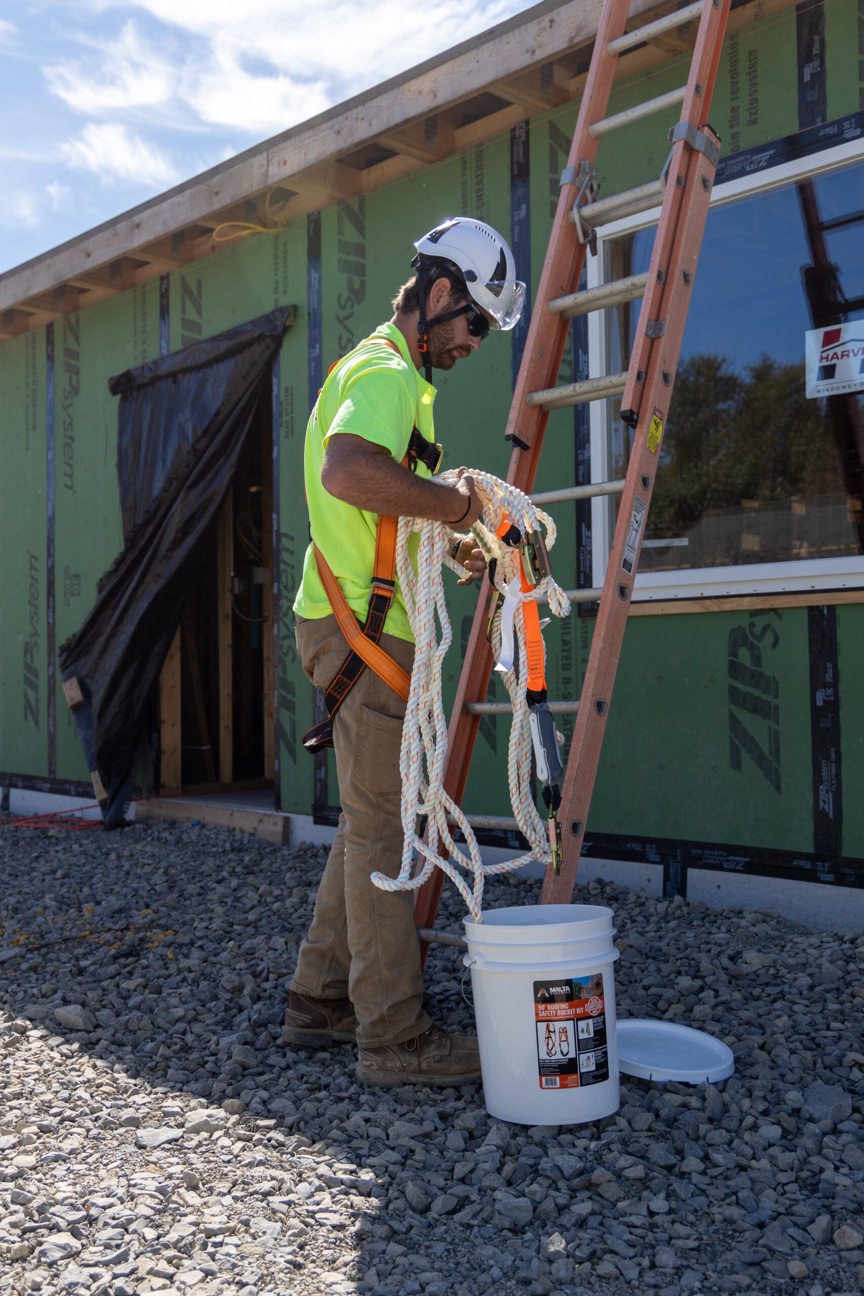 50' Roofer's Safety Bucket Kit
